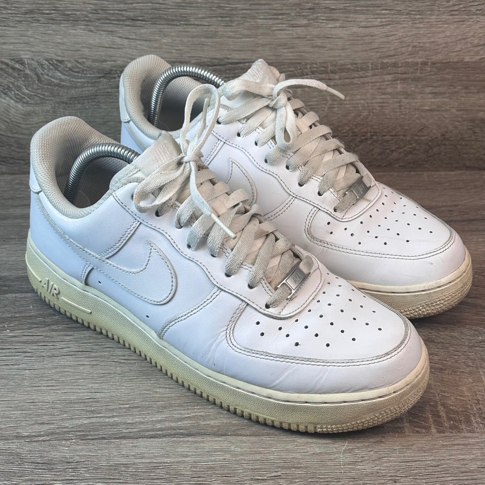 Nike Air Force 1 07 Sneakers Mens 10 White 315122-111 AF1 Low Top Shoes FLAW